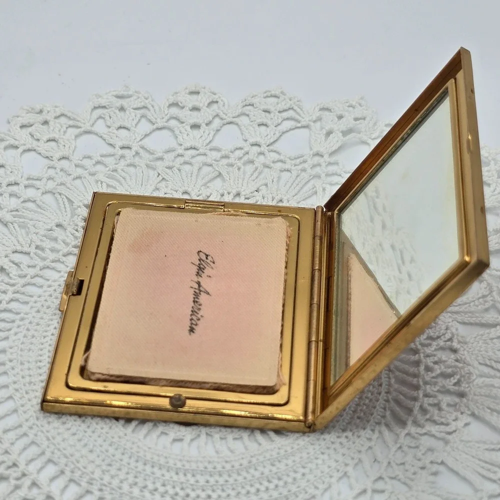 Vintage Art Deco Style Elgin American Powder Compact Puff Signed
